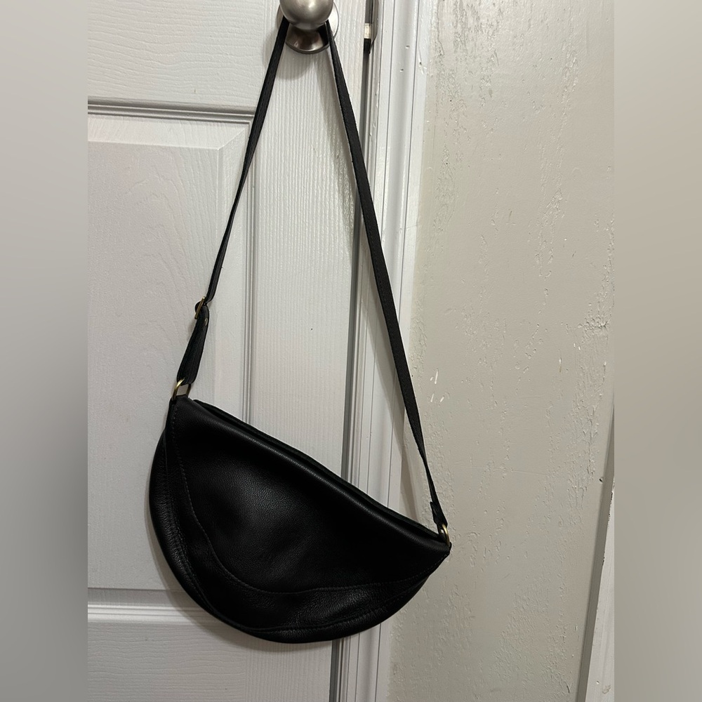 Portland Leather Classic Black Shoulder Bag
